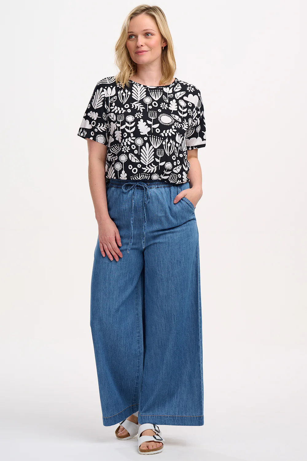 Christina Top - Monochrome, Folk Floral - Image 5