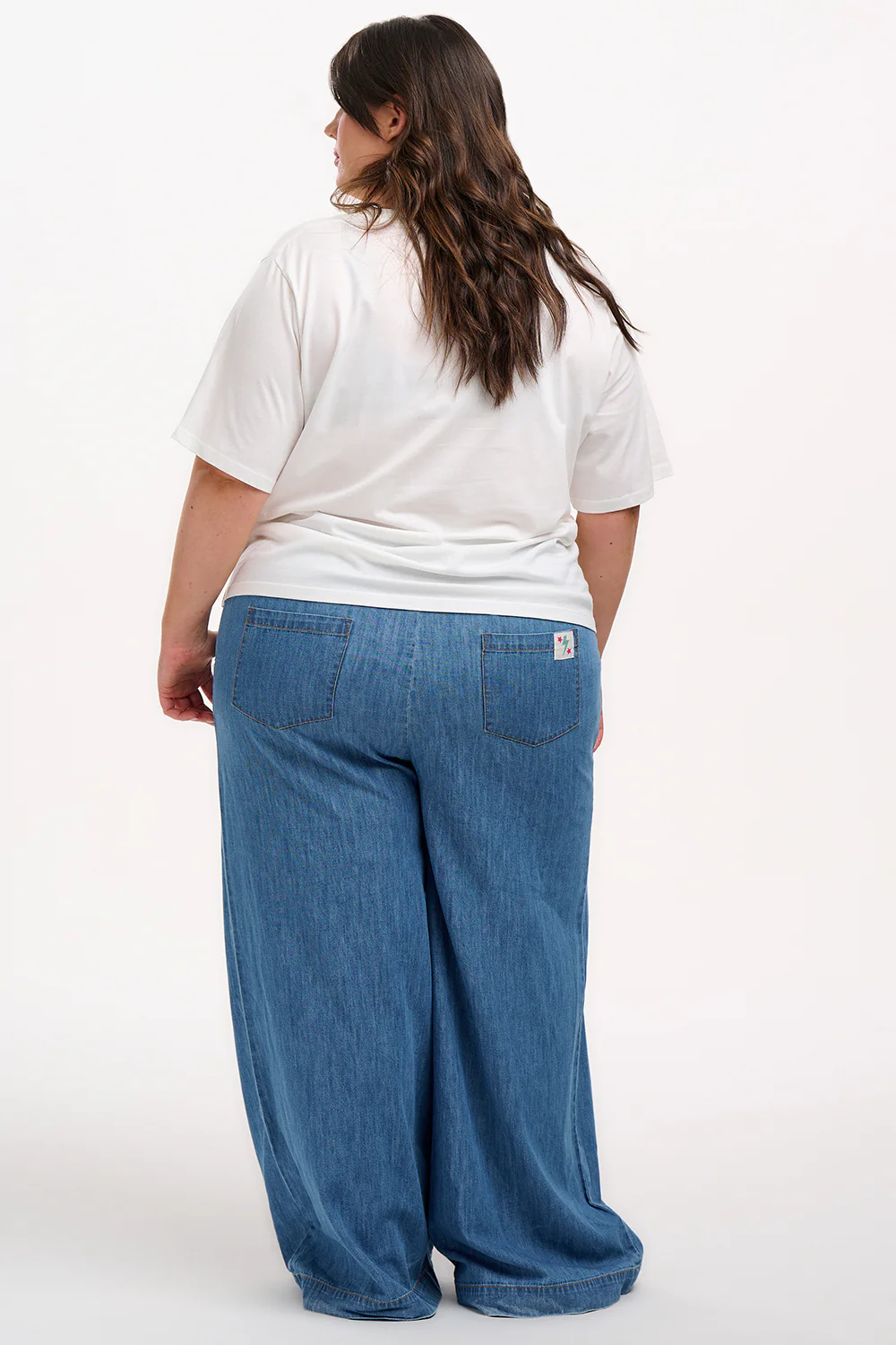 Kinsley Relaxed T-Shirt - Off White, Mirrored Jungle - Image 4