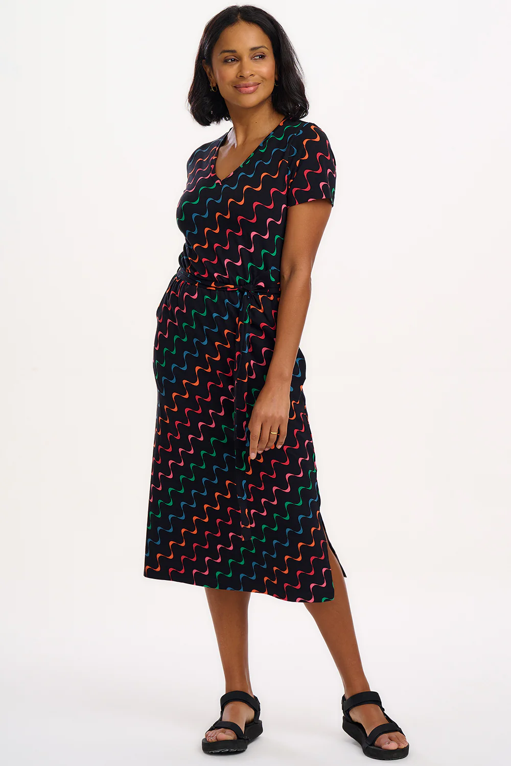 Mara V-Neck Jersey Midi Dress - Black/Multi, Undulating Waves - Image 5