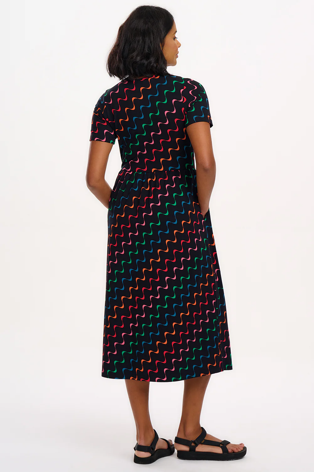 Sofia Jersey Midi Dress - Black/Multi, Undulating Waves - Image 5